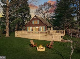 554 Lake Meade Dr, East Berlin, PA 17316