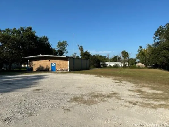 411 Poole St, Sulphur, LA 70663