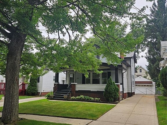 2nd image of 4764 Burleigh Rd