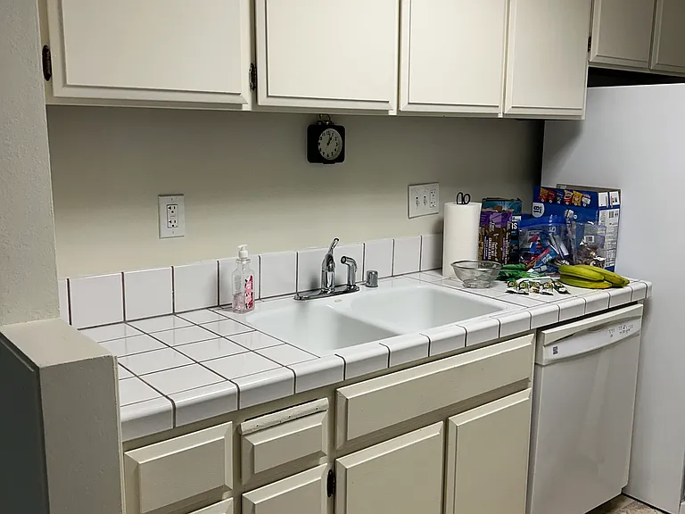 3315 Brittan Ave #12 — Photo 9