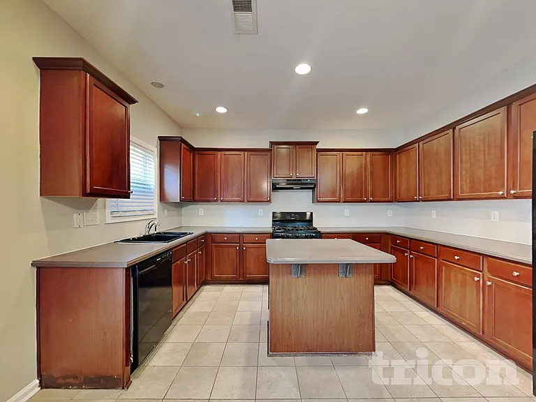 3395 Wickum Rd SW — Photo 4