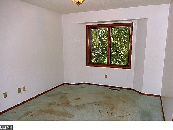 4th image of 9129 Barrington Ct