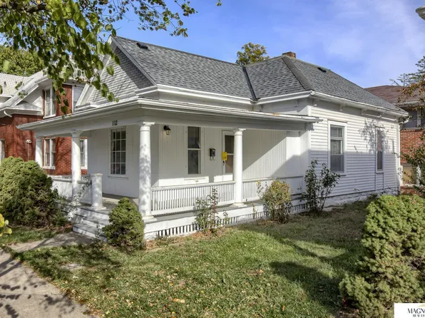 1112 S 23rd St, Lincoln, NE 68502
