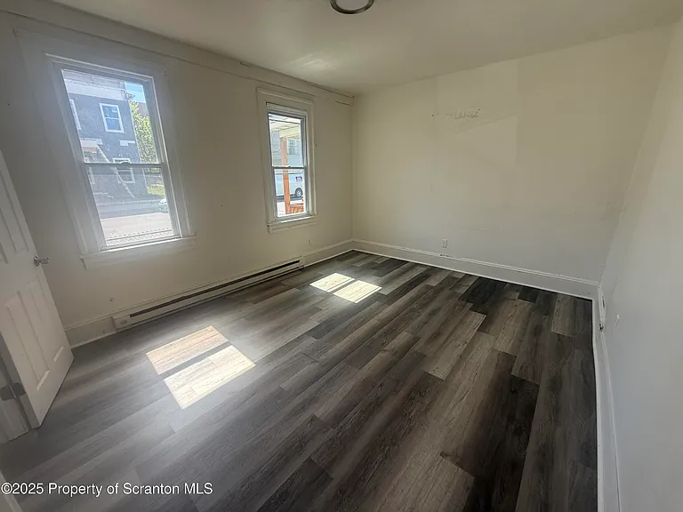 602 Prospect Ave — Photo 4