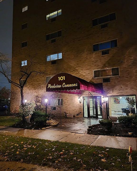 1st image of 115 S Rocky River Dr APT 206