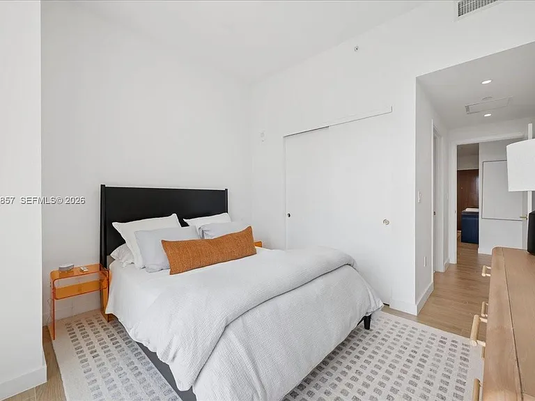 2678 Tigertail Ave #501 — Photo 21