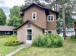 8115 S Rustic Dr, Cedar, MI 49621