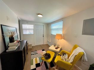 6024 SW 8th St #D444, Miami, FL 33144