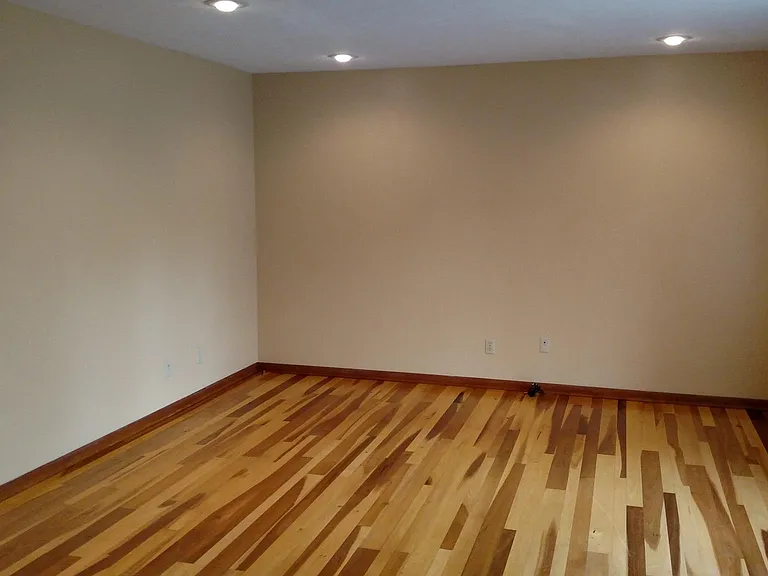 324 S Rose Ave — Photo 5