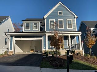 25510 Byrnes Crossing Dr, Chantilly, VA 20152
