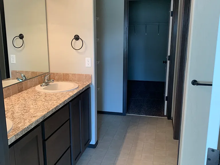 6010 Latah Ln — Photo 9