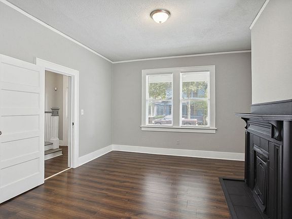 3rd image of 815 E Bolton St
