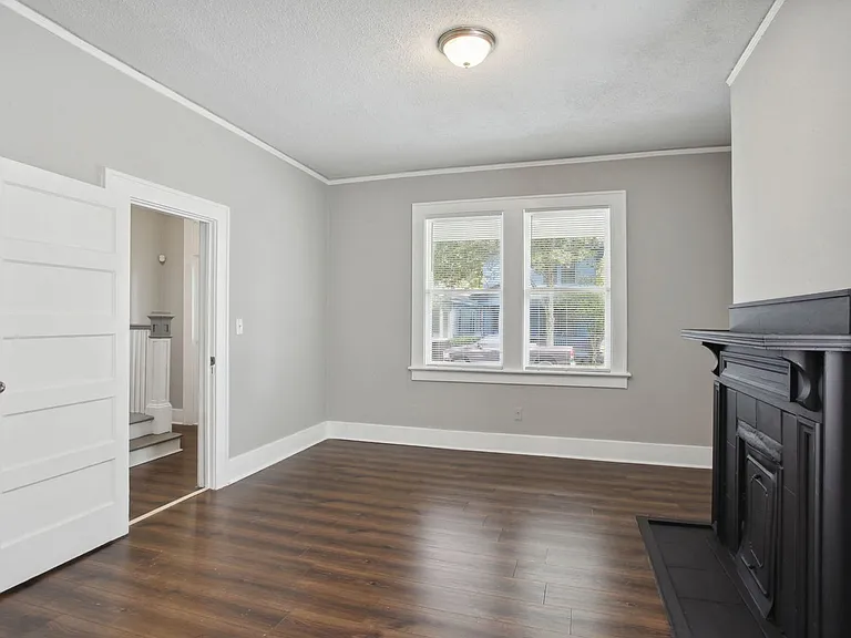 815 E Bolton St — Photo 3