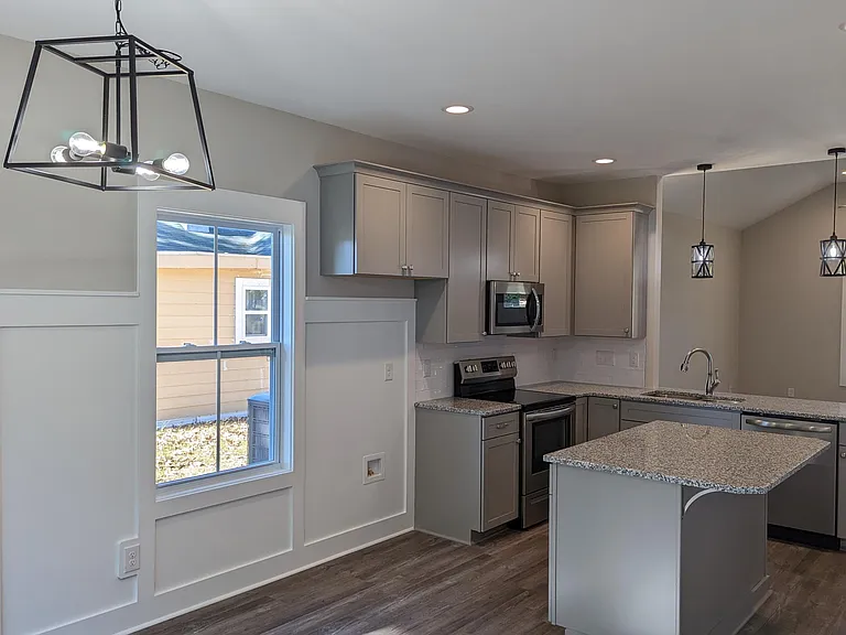 505 W Preston St — Photo 6