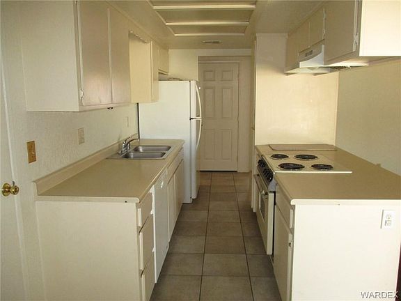 5th image of 5090 S La Calzada Dr