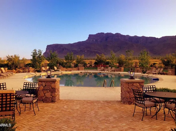 6620 E FLAT IRON Loop #59, Gold Canyon, AZ 85118