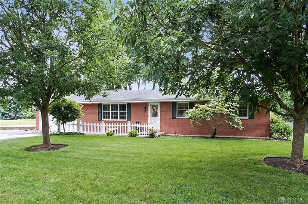 3106 Viola Dr photo 1
