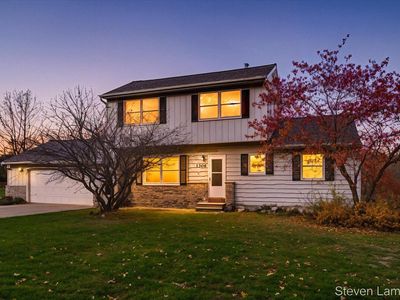 1306 W B Ave, Plainwell, MI, 49080