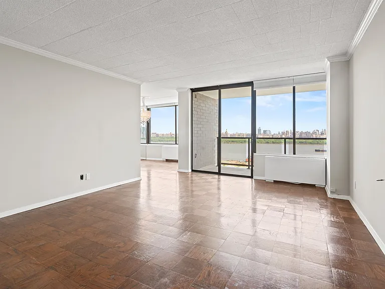 9060 Palisade Ave #706 — Photo 11
