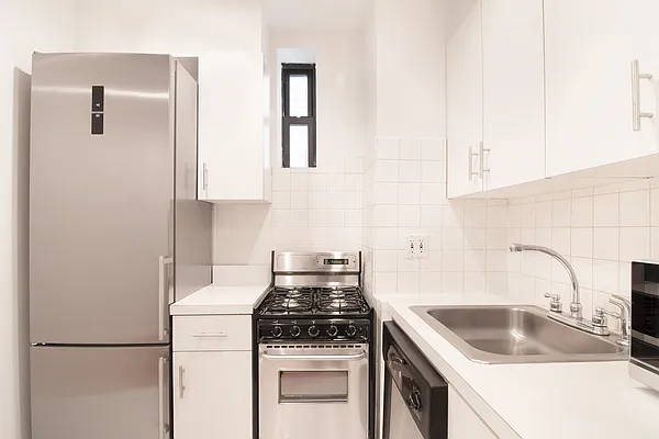 Rented by WAM Partners - William Moses Co. | media 19