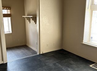 419 N 1st St #1, Springfield, IL 62702