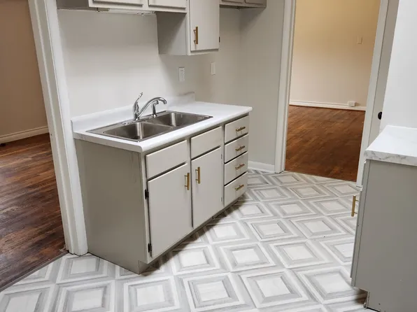 Remodeled Downtown Rapid City 1 Bedroom, 510 Saint Joseph St #1, Rapid City, SD 57701