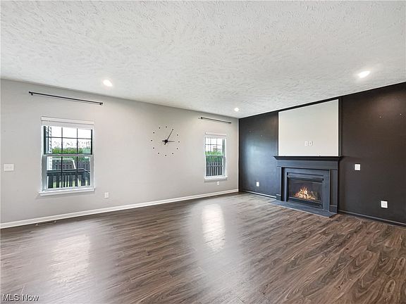 2nd image of 2366 Deerfield Dr