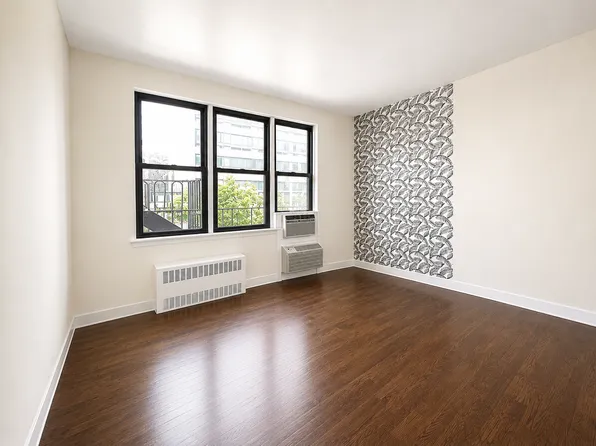 205 E 14th St #3BB, New York, NY 10003