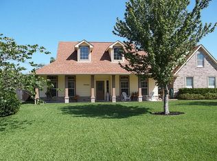 9903 Palm Dr, Mont Belvieu, TX 77523