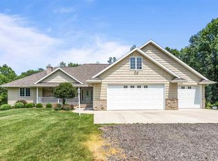 331 N Pine St, Hortonville, WI 54944