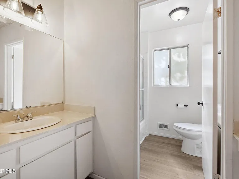27401 Country Glen Rd — Photo 17
