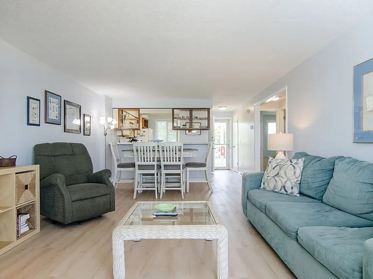 2110 Surf Rider Cir #A — Photo 6