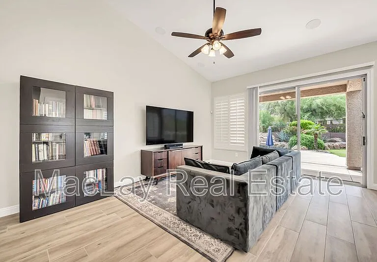 7259 E Tyndall St — Photo 9