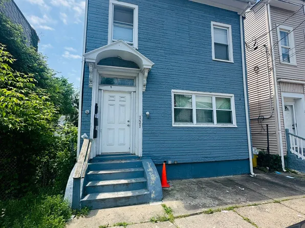 131 Spring St Floor 2, Trenton, NJ 08618