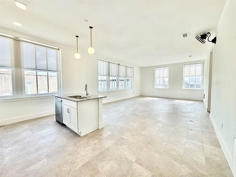 2102 Mechanic St #305 — Photo 8
