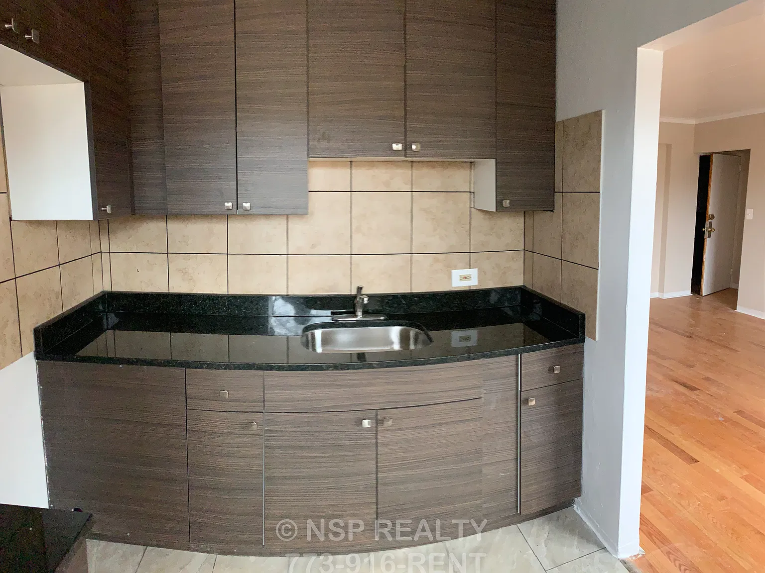 Studio, 350 sqft, $1,300 — Photo 3