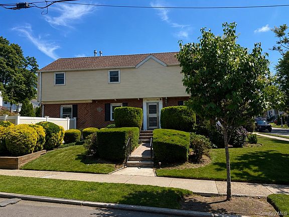 2nd image of 21104 Richland Avenue