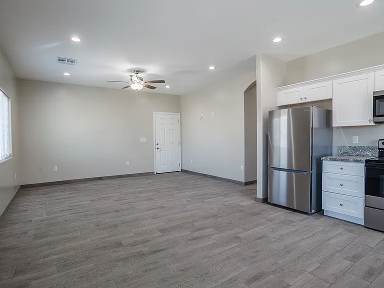 1358 N Apache Dr #1 — Photo 46