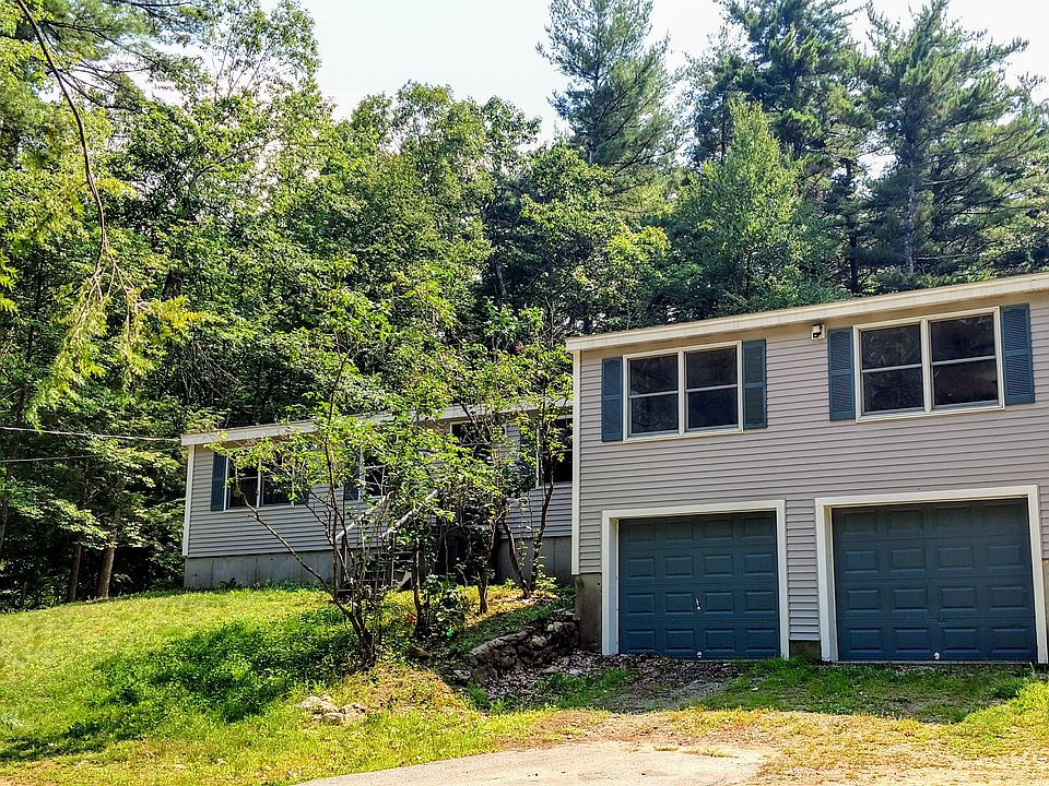 2nd image of 194 Long Pond Rd