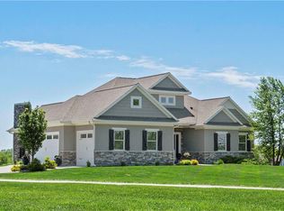 17919 S Sunset Dr, Olathe, KS 66062