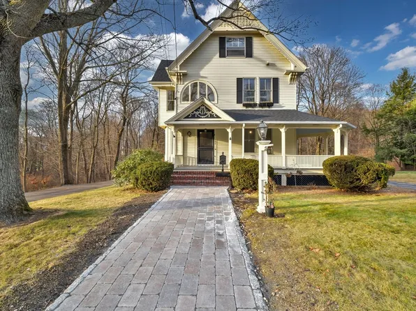 104 Elmwood St, North Attleboro, MA 02760