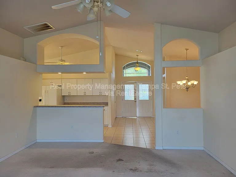 1314 Avonwood Ct — Photo 4