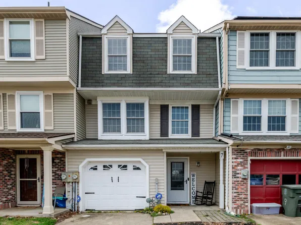 7 Redwood Ct, Glassboro, NJ 08028