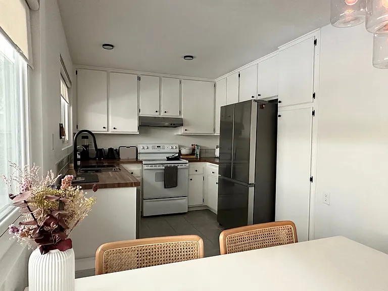 2844 E 3rd St #108 — Photo 5