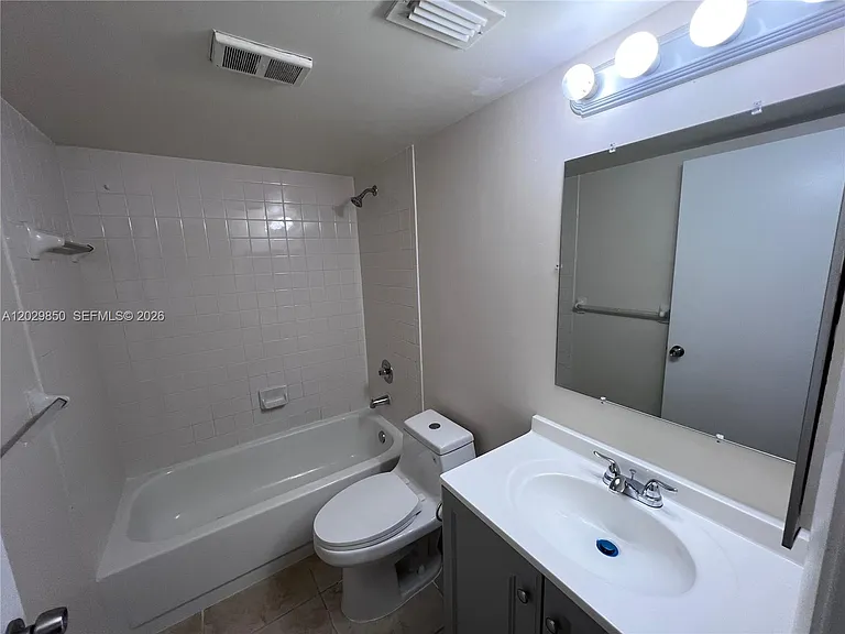 640 S Park Rd #144 — Photo 8
