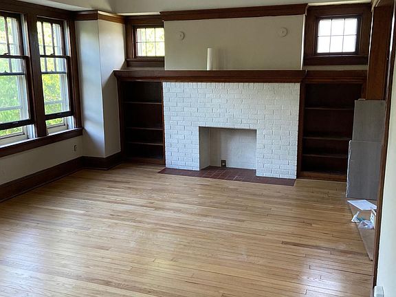 2nd image of 3911 N Maryland Ave