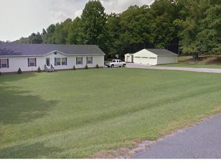 8712 Black Creek Rd, Quinton, VA 23141