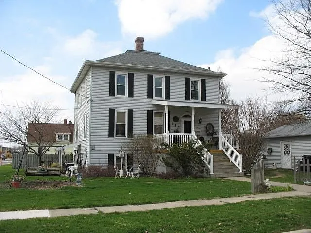 213 S 3rd Ave photo 1
