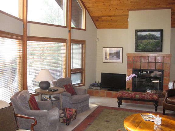 2nd image of 109 Algonquin Dr