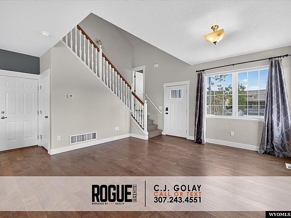 3rd image of 2884 Villa Del Rey